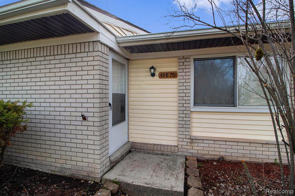 41810 Pierce Street Property Photo 7