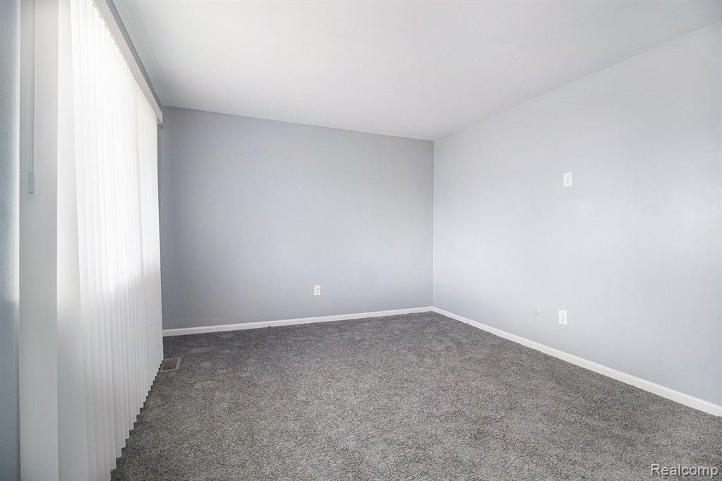 41810 Pierce Street Property Photo 9