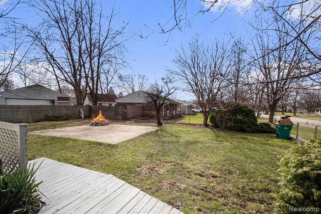 41810 Pierce Street Property Photo 25