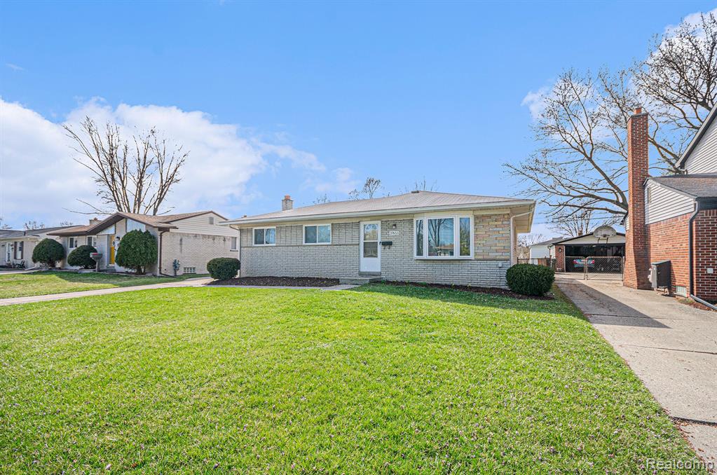 37653 Badger Drive Property Photo 1