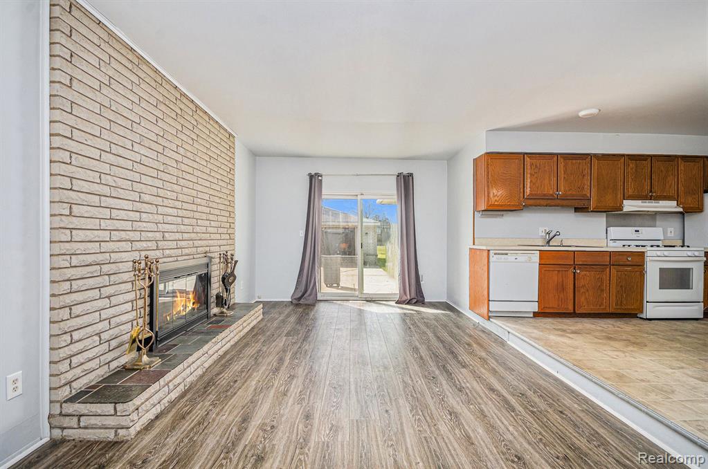 37653 Badger Drive Property Photo 8