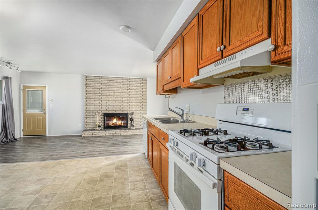 37653 Badger Drive Property Photo 13