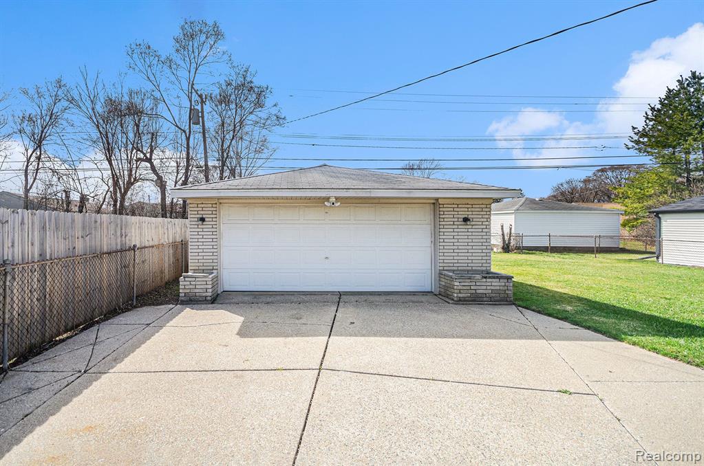 37653 Badger Drive Property Photo 22