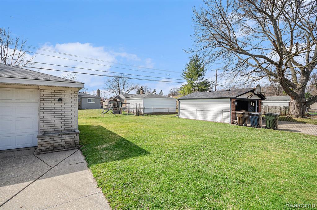 37653 Badger Drive Property Photo 23
