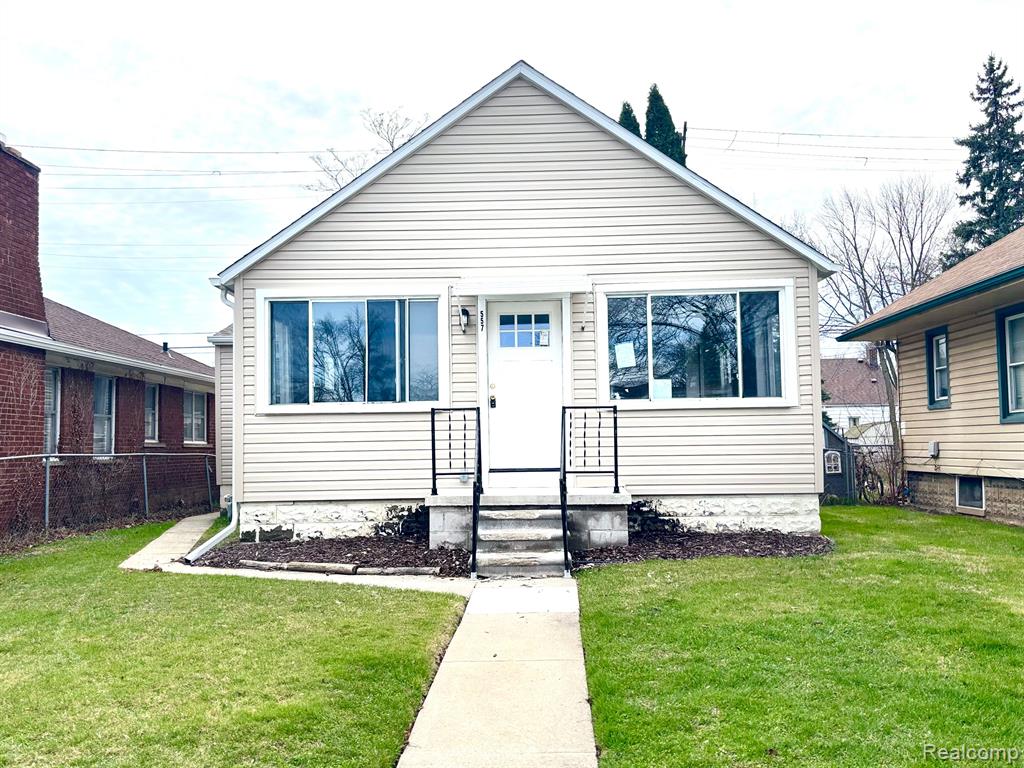 557 White Avenue Property Photo 1