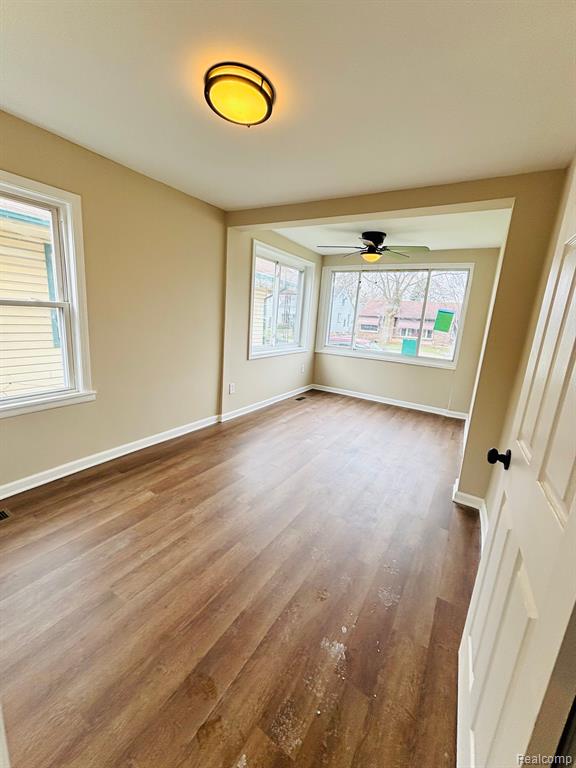 557 White Avenue Property Photo 8