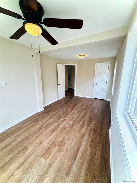 557 White Avenue Property Photo 9