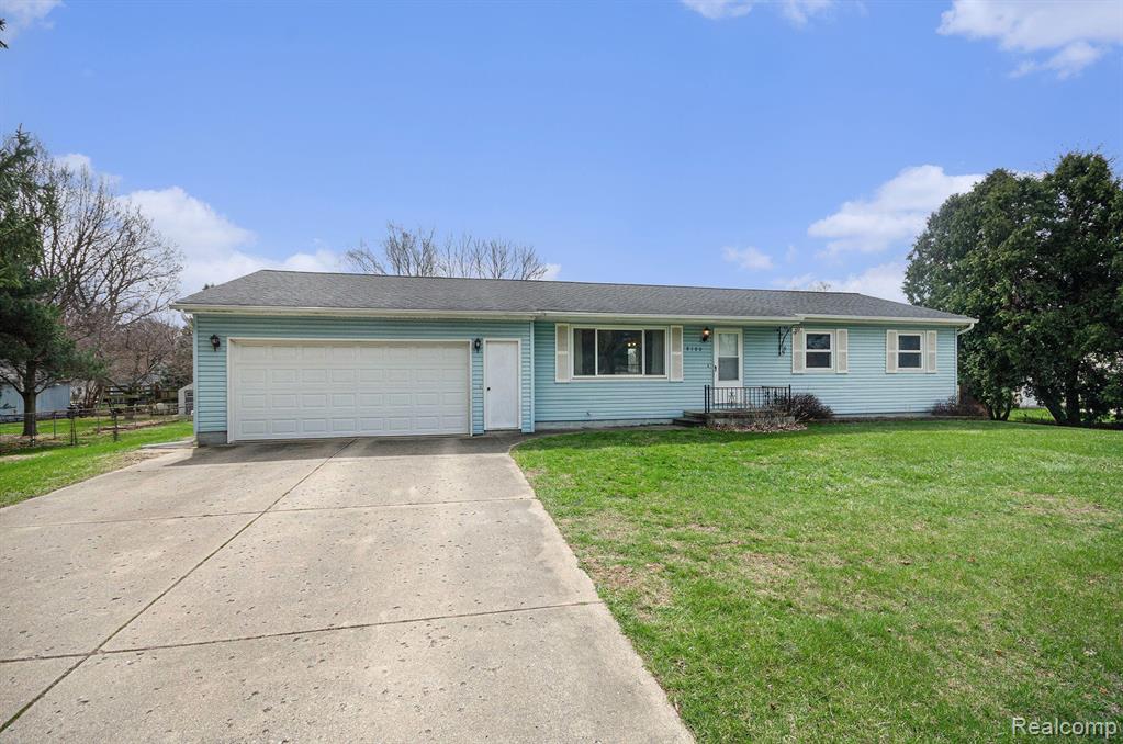 8100 Russell Street Property Photo 1