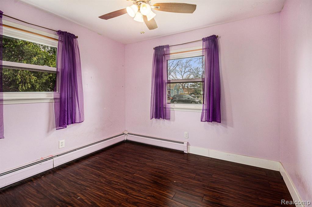 8100 Russell Street Property Photo 19