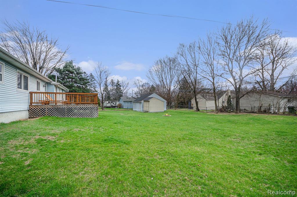8100 Russell Street Property Photo 25