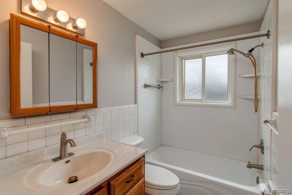 26902 Sandy Hill Property Photo 16