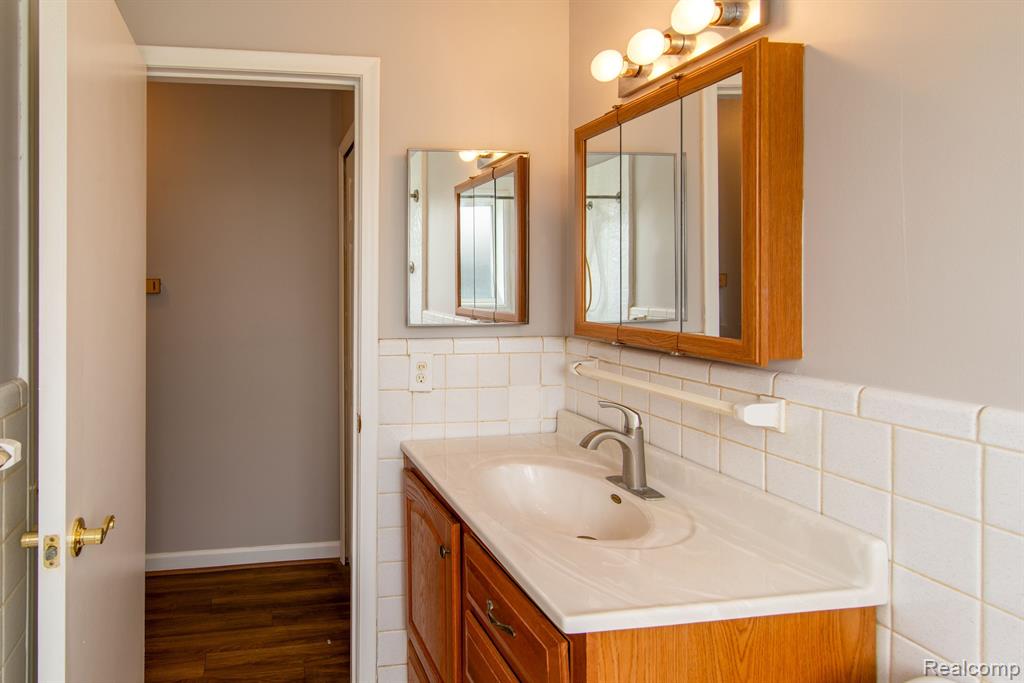 26902 Sandy Hill Property Photo 17