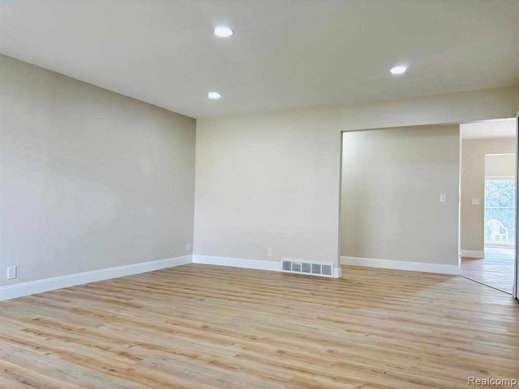 31091 Shawn Drive Property Photo 15