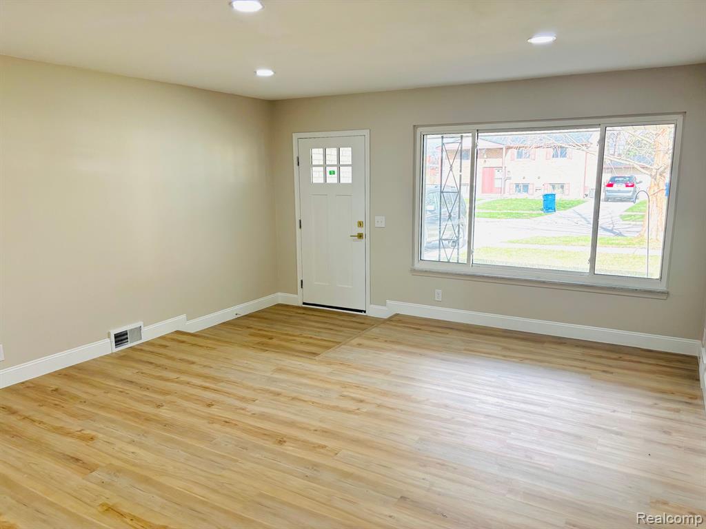 31091 Shawn Drive Property Photo 16