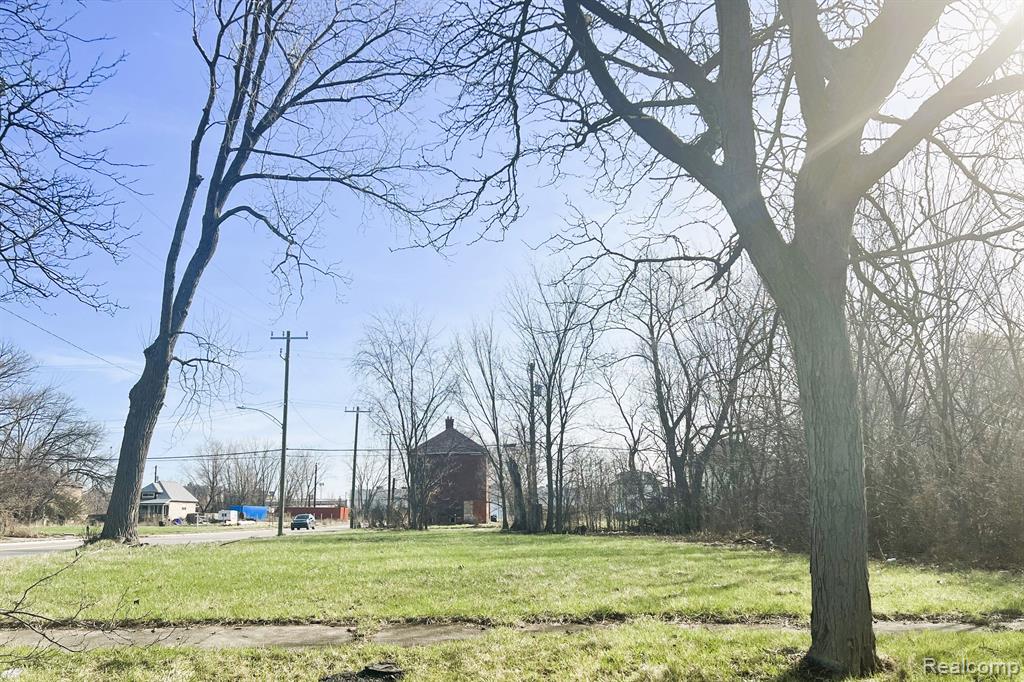 5964 WABASH Street Property Photo 1