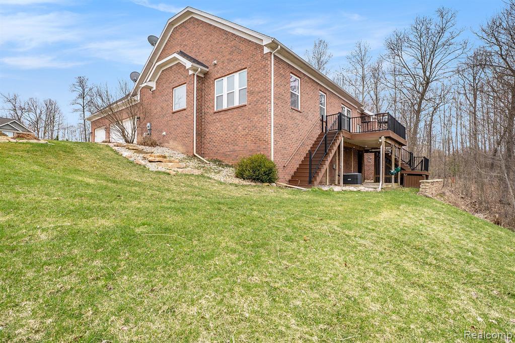 9119 Marsh View Drive Property Photo 38