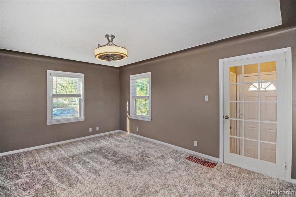 1500 Kenton Street Property Photo 3