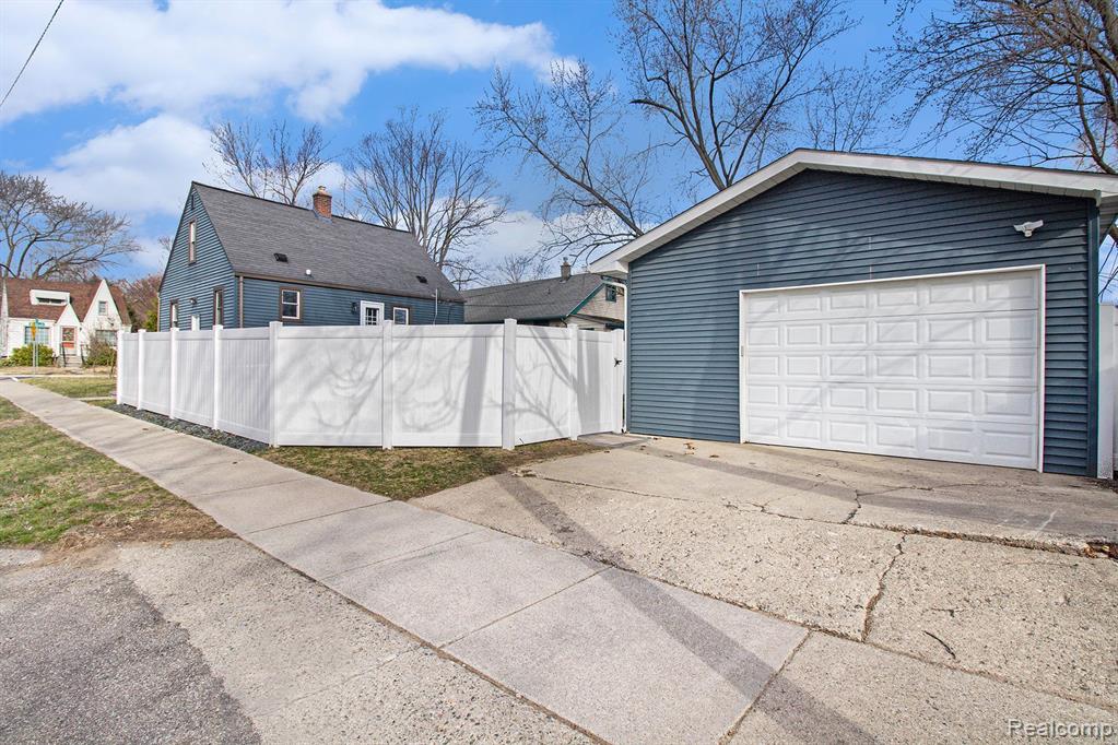 1500 Kenton Street Property Photo 22