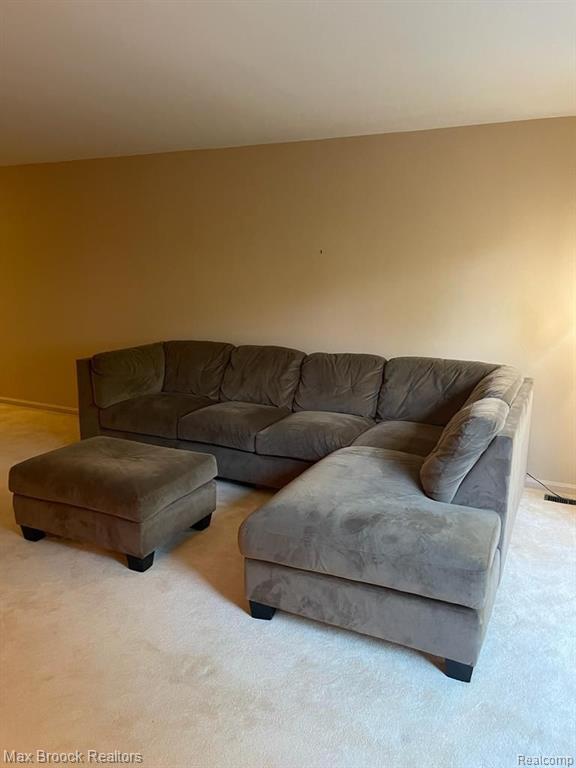 2425 Mulberry Square Property Photo 5