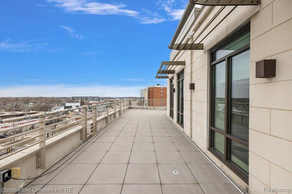 34901 Woodward Avenue Property Photo 96