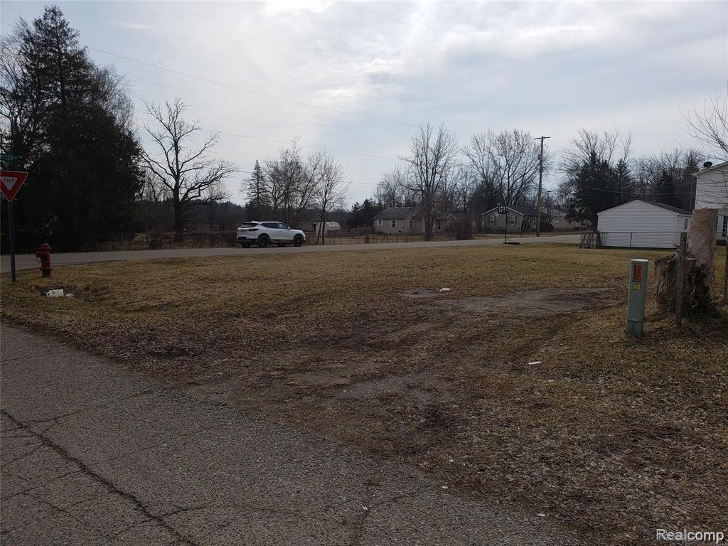 00 Sloan Heights Property Photo 3