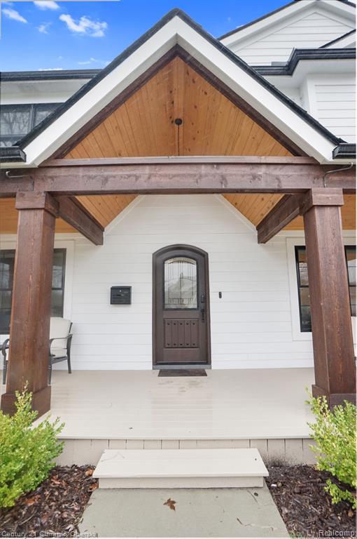 324 W Houstonia Avenue Property Photo 2