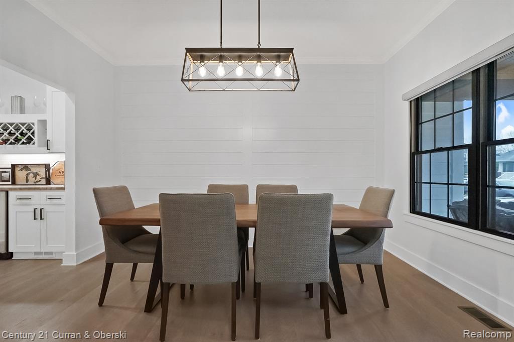 324 W Houstonia Avenue Property Photo 7