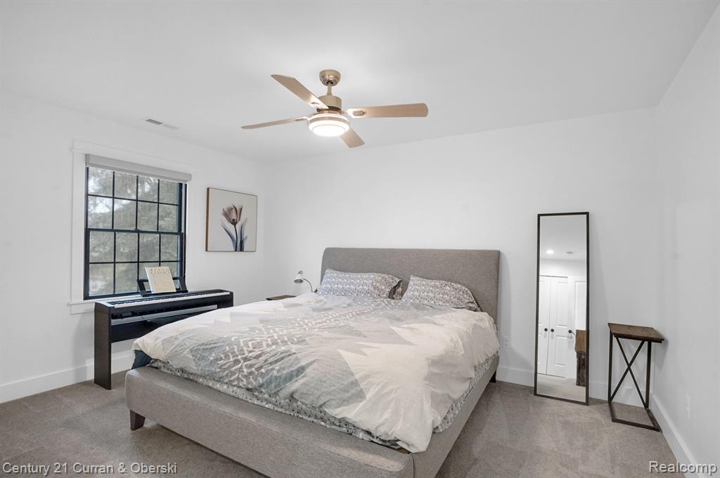 324 W Houstonia Avenue Property Photo 27