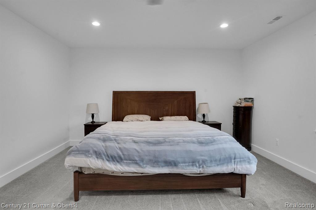 324 W Houstonia Avenue Property Photo 35