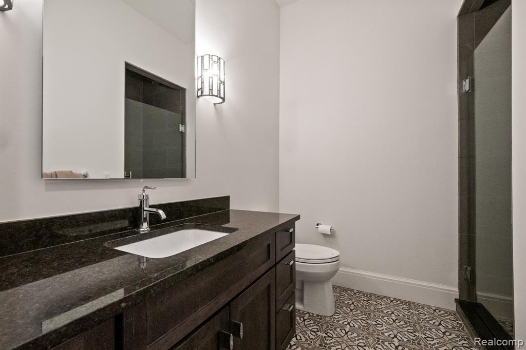 1044 Lakeside Drive Property Photo 22