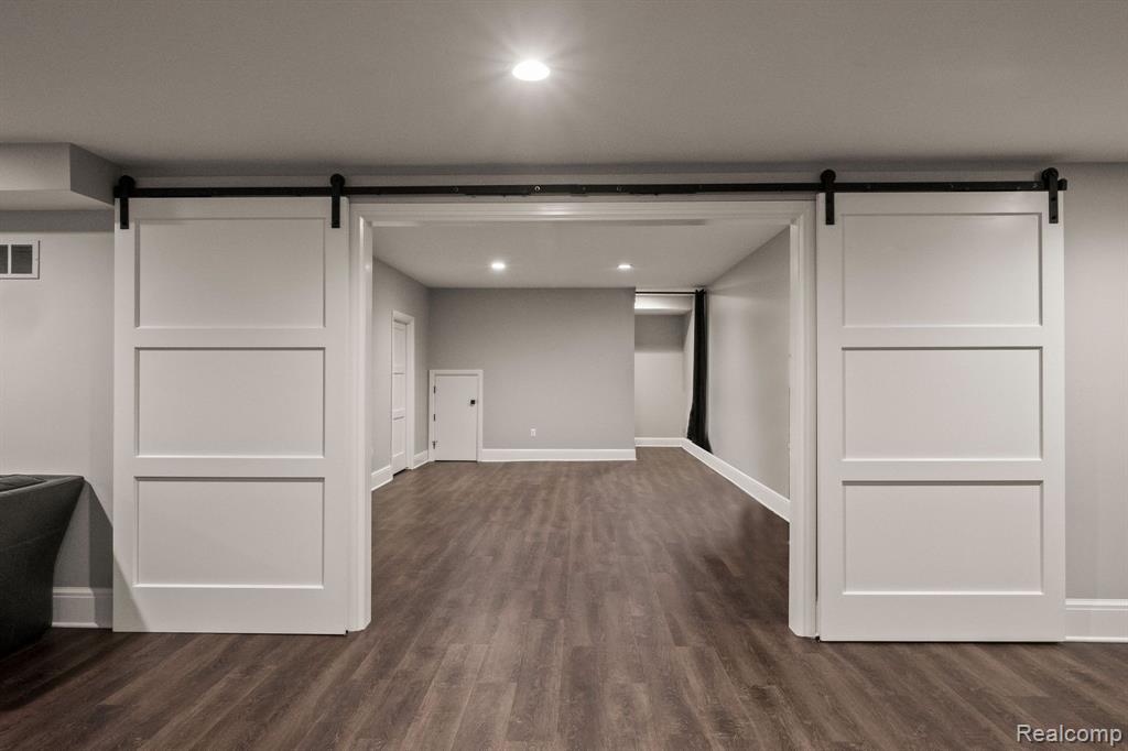 1044 Lakeside Drive Property Photo 33