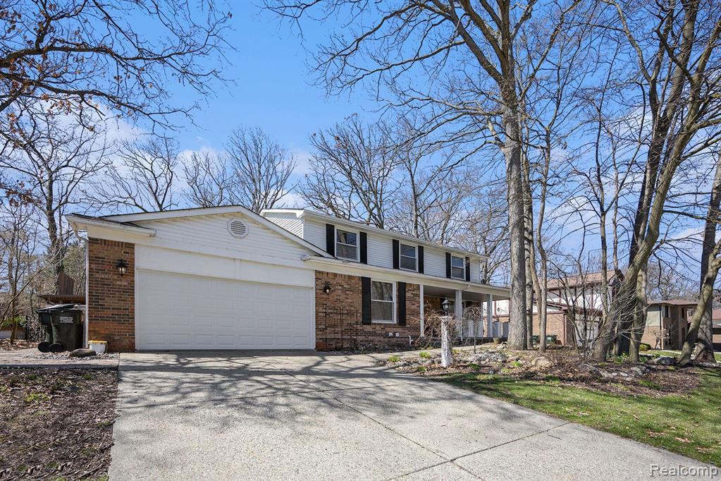 779 Medinah Drive Property Photo 2