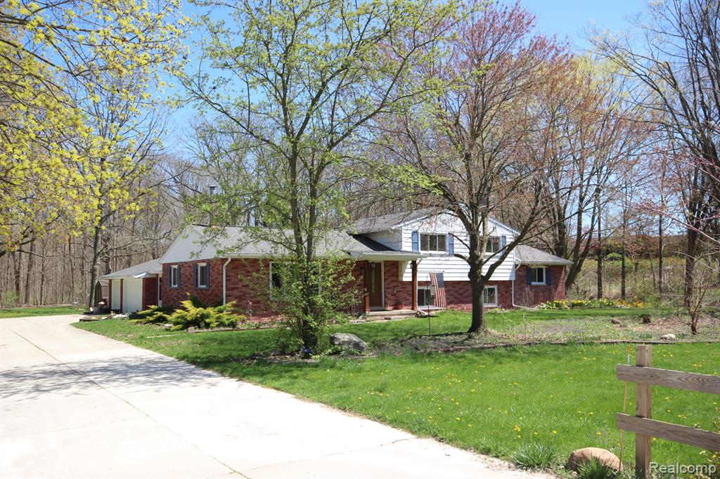 64050 Limerick Lane Property Photo 1