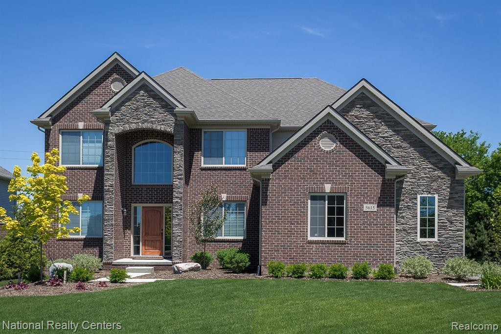 53212 Woodland Meadows Property Photo 1