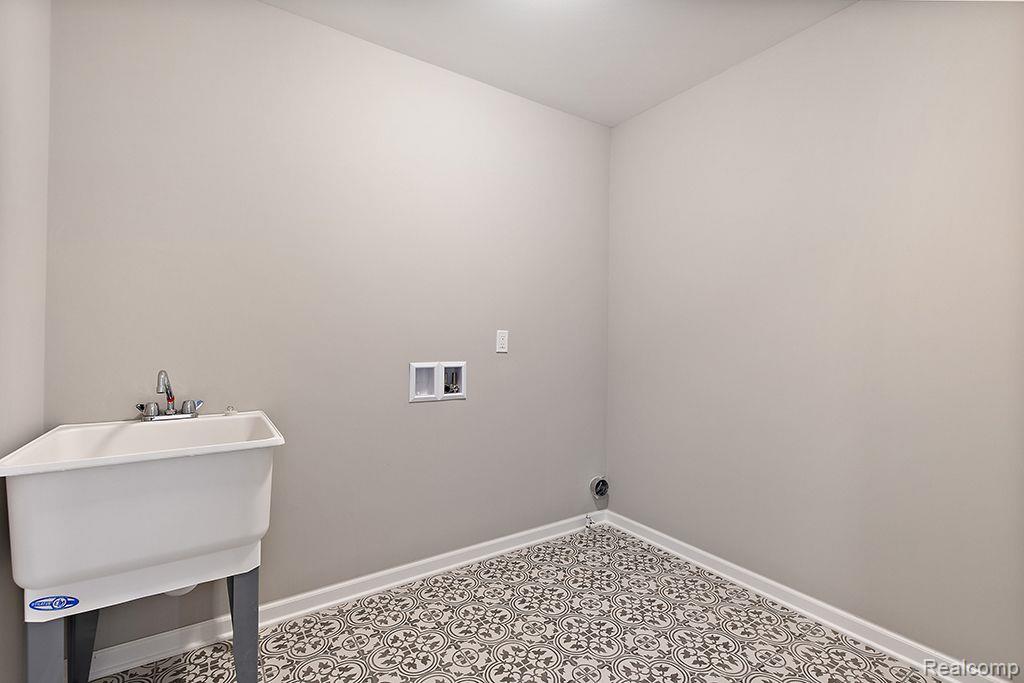 13268 Cousin Property Photo 50