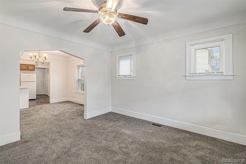 5402 Croissant Street Property Photo 6