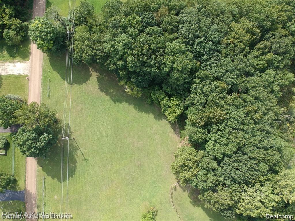 00 Demode Parcel B Road Property Photo 5