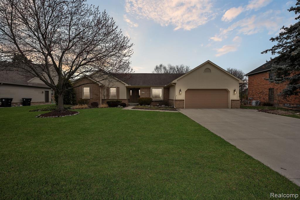 20172 Wayne Road Property Photo 1