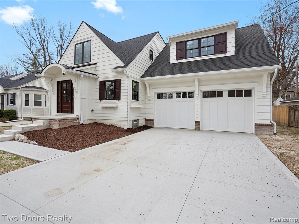 820 Oakridge Avenue Property Photo 1