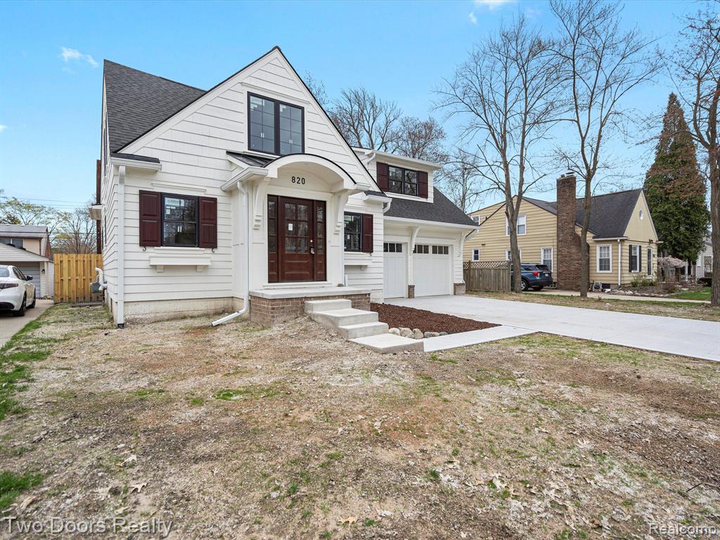 820 Oakridge Avenue Property Photo 3
