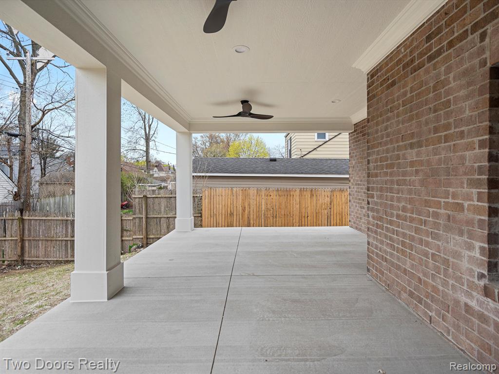 820 Oakridge Avenue Property Photo 6