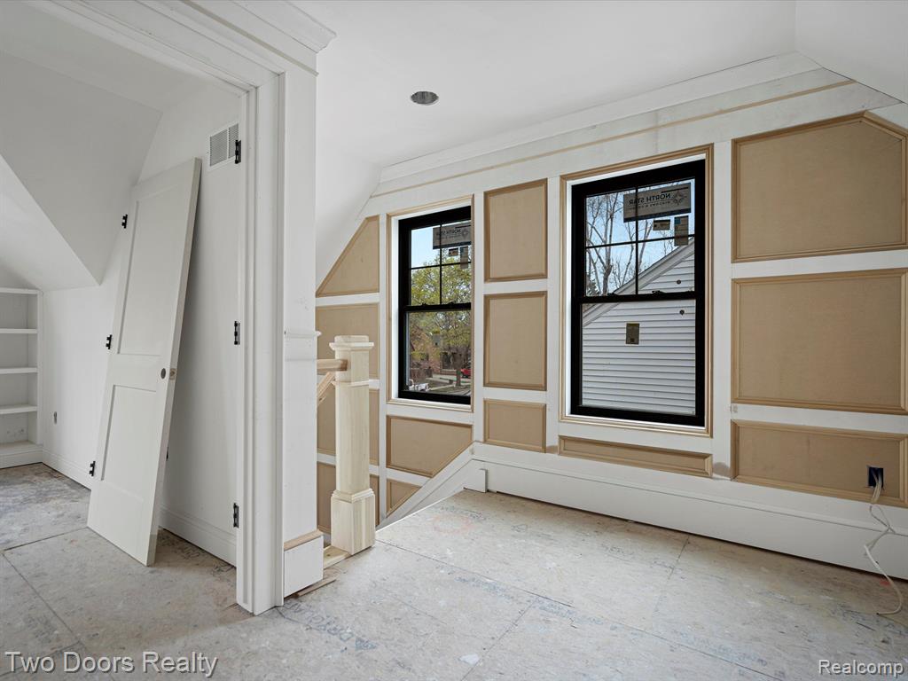 820 Oakridge Avenue Property Photo 32