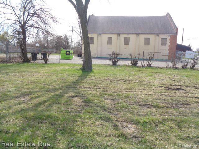 5574 Talbot Street Property Photo 4
