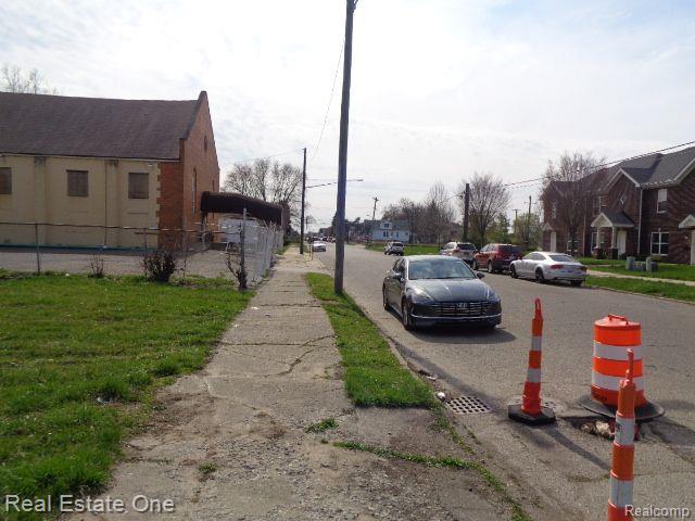 5574 Talbot Street Property Photo 6
