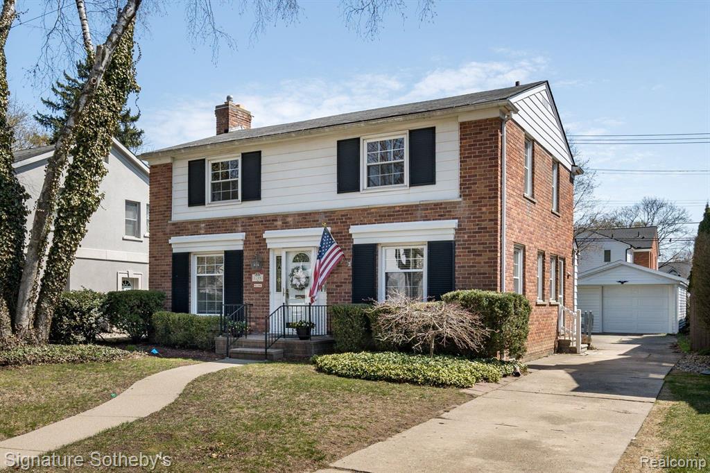 1205 S Bates Street Property Photo 1