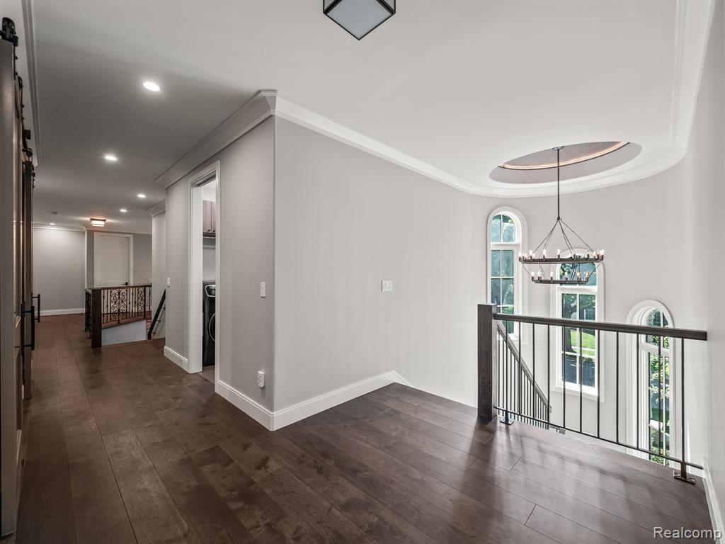415 Argyle Street Property Photo 28