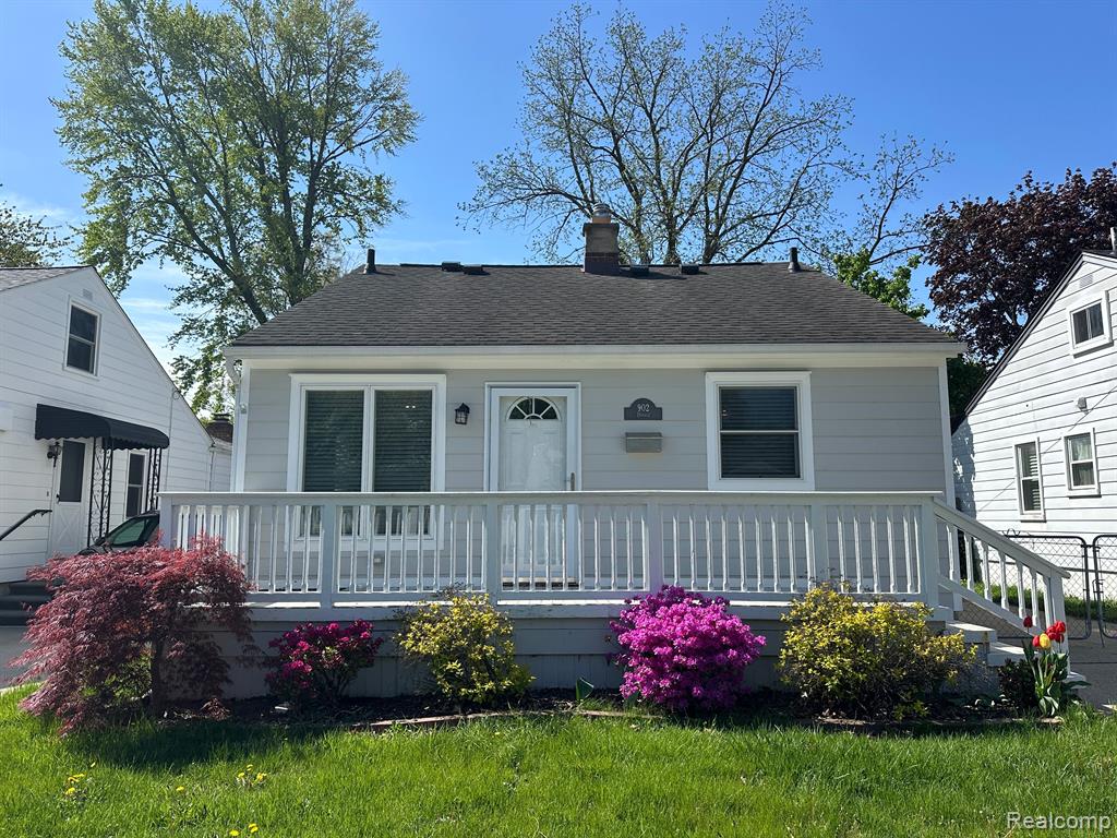 902 Donald Avenue Property Photo 1