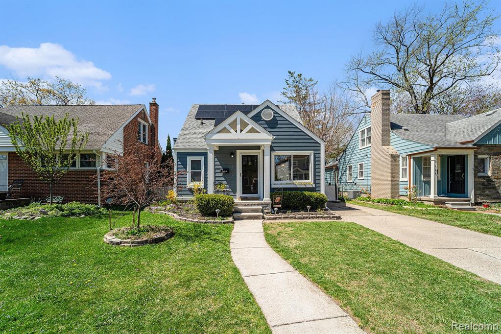 132 S Wilson Avenue Property Photo 1