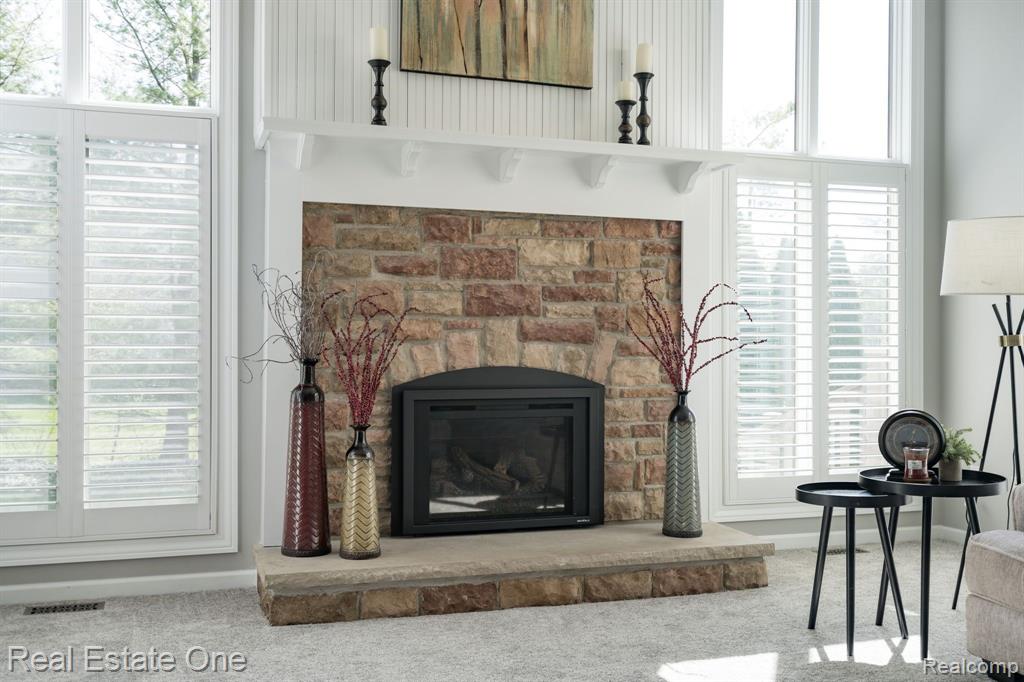 1686 Old Homestead Drive Property Photo 7