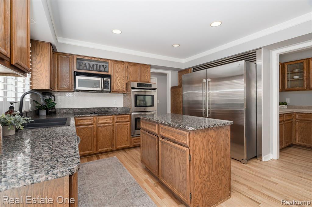 1686 Old Homestead Drive Property Photo 13